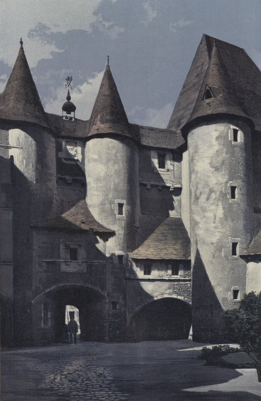 Fougeres-sur-Bievre, Castello, Facciata sul cortile da French Photographer