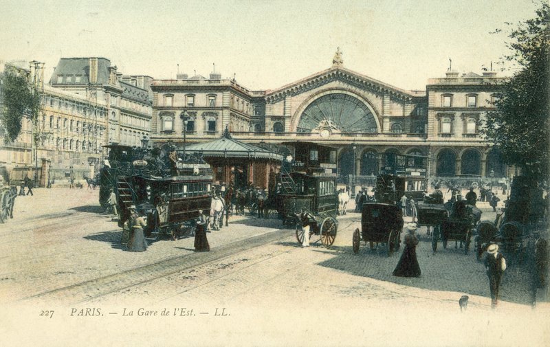 Gare de Paris-Est, Parigi da French Photographer