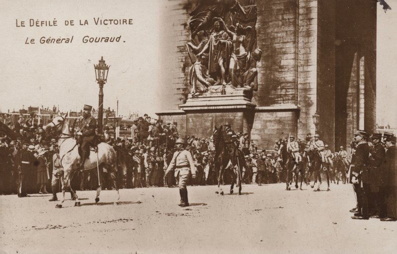 La Parata della Vittoria, Generale Gouraud da French Photographer