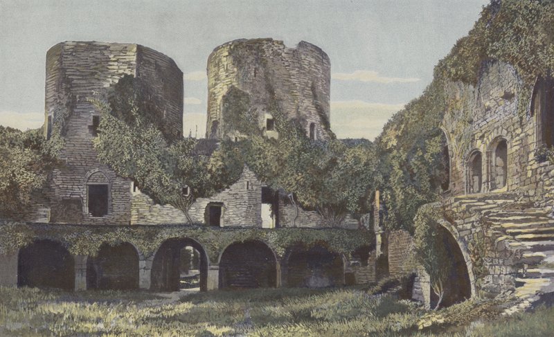 Villandraut, Castello, Lato del cortile da French Photographer