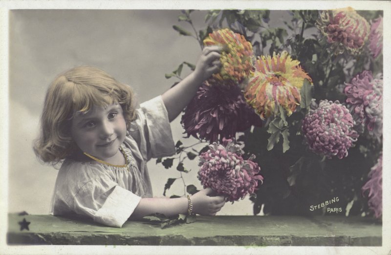 Bambina con fiori da French School