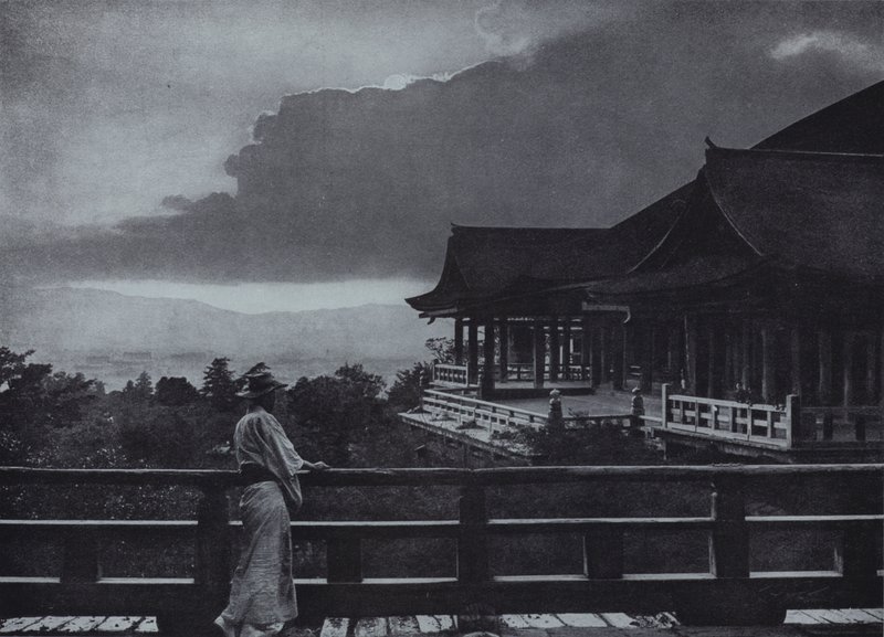 Chiaro di luna a Kiyomizu-dera da Herbert Ponting