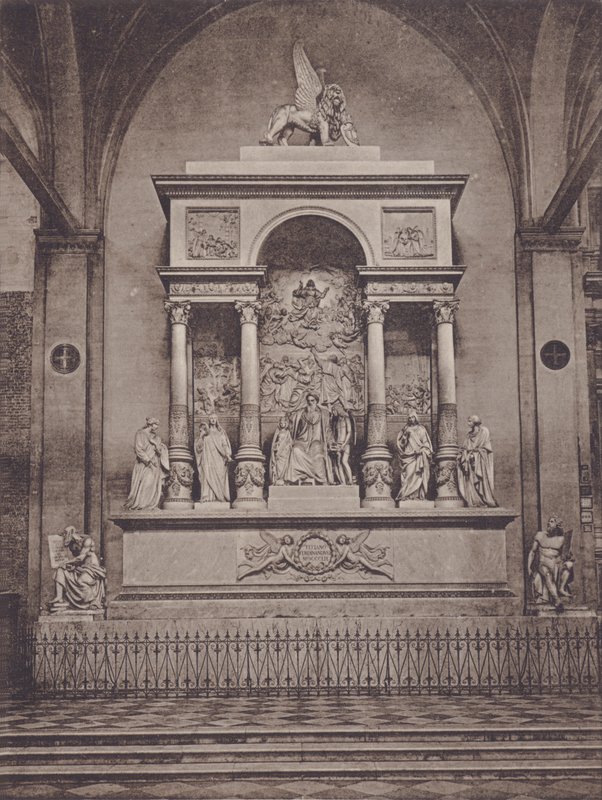 Monumento a Tiziano da Italian Photographer
