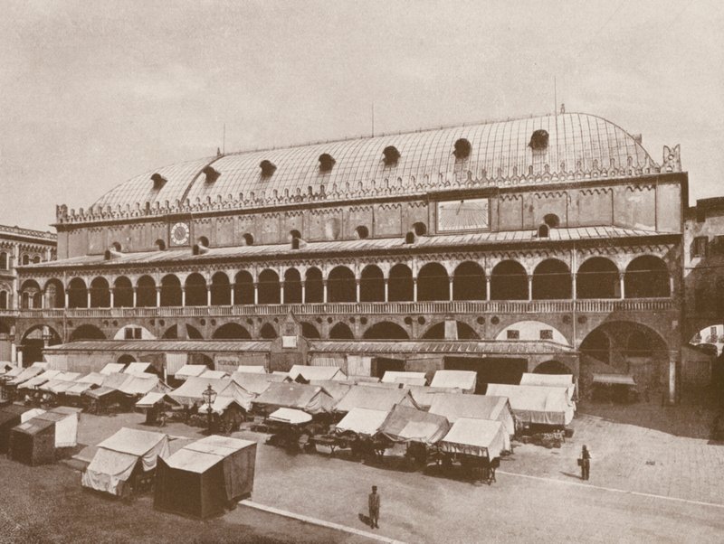 Padova, Palazzo della Ragione da Italian Photographer