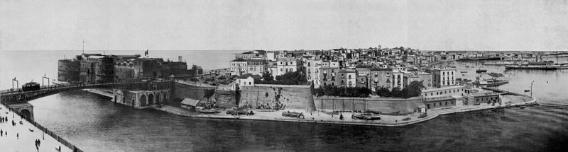 Taranto, Panorama da Italian Photographer