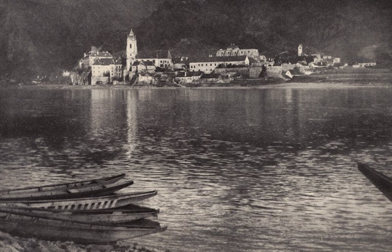 Sul Danubio da Nichol Elliot