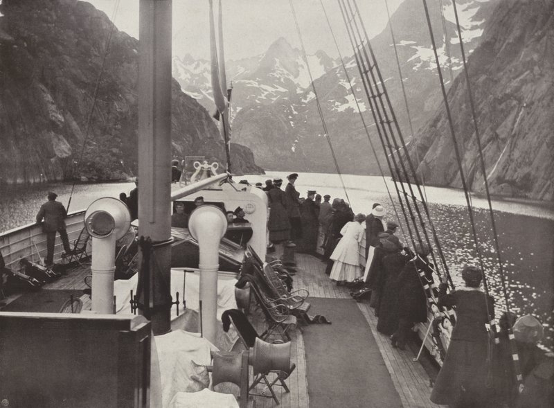 Battello turistico nel Fiordo di Trold da Norwegian Photographer
