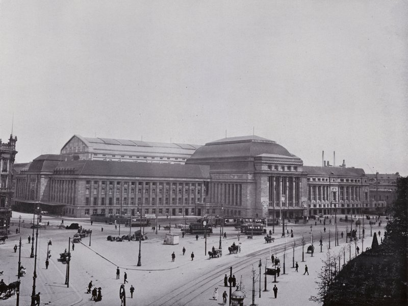 Lipsia: Hauptbahnhof (foto in bianco e nero) da Photographer German