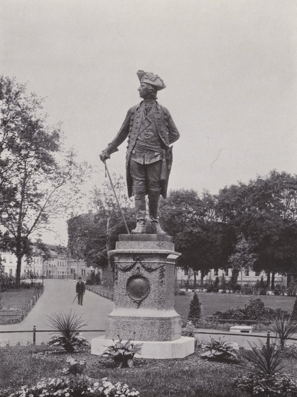 Potsdam, Monumento a Federico il Grande da Photographer German