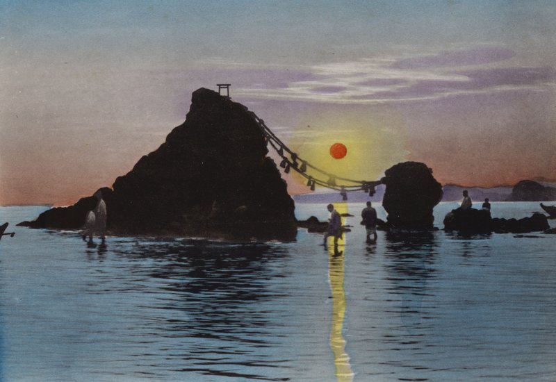 Giappone, c.1912: Futamigaura, Ise da Photographer Japanese