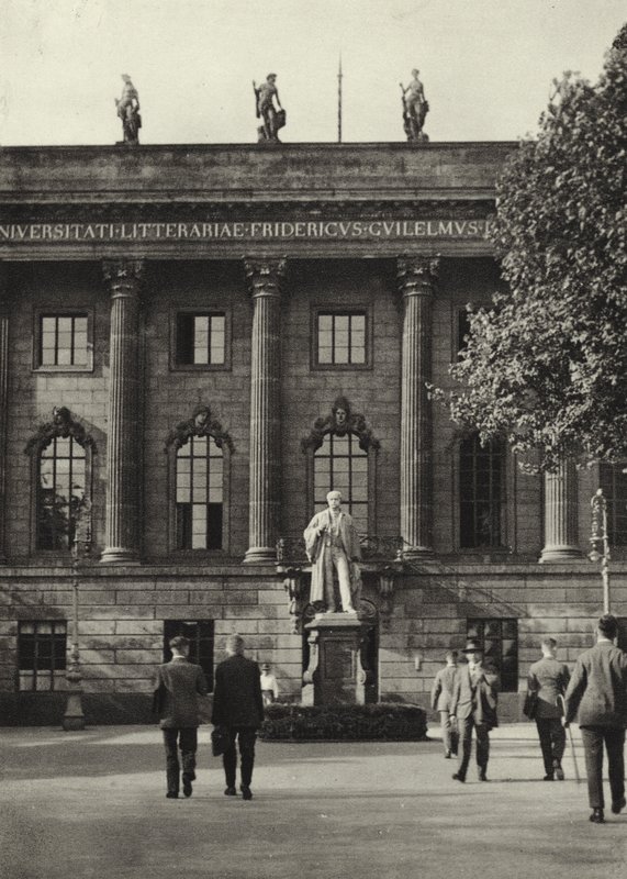 Berlino: Universitat (foto in bianco e nero) da Sasha Stone